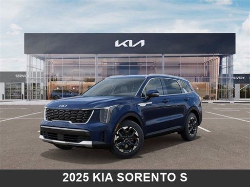 Used 2025 Kia Sorento S image 8