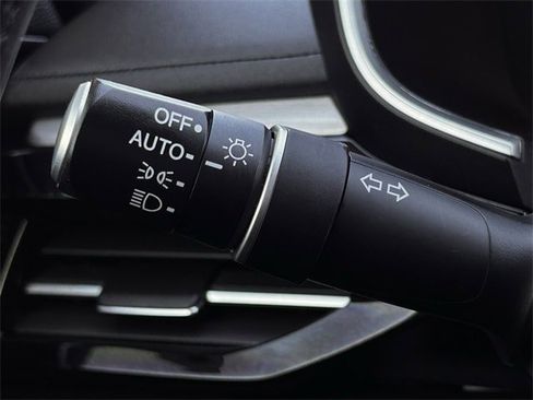 Certified 2024 Acura MDX FWD w/ Technology Package image 24