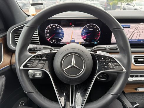 Certified 2025 Mercedes-Benz GLE 350 4MATIC image 18