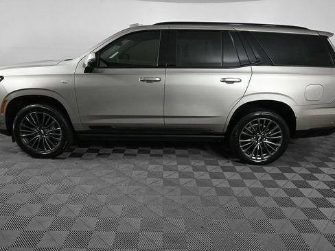 Used 2025 Cadillac Escalade Sport Platinum w/ LPO, Floor Liner Package AWD/4WD image 3