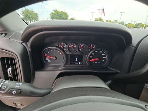 Used 2024 Chevrolet Silverado 1500 Custom image 12