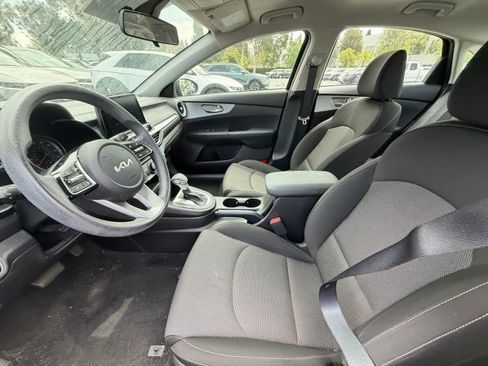 Used 2024 Kia Forte LXS FWD image 4
