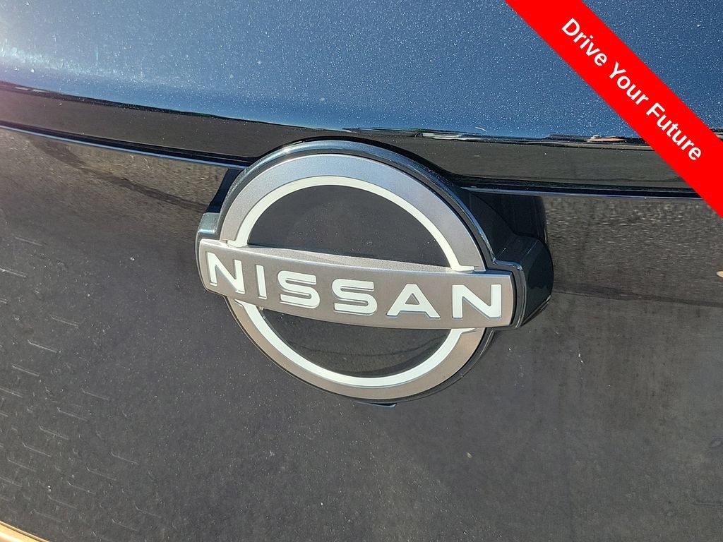Used 2023 Nissan Ariya FWD image 33