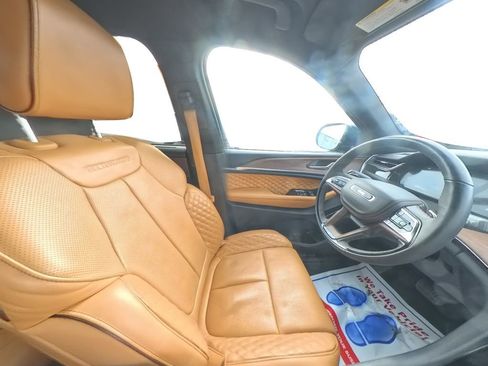 Used 2024 Jeep Grand Cherokee L Summit w/ Advanced Protech Group IV image 28