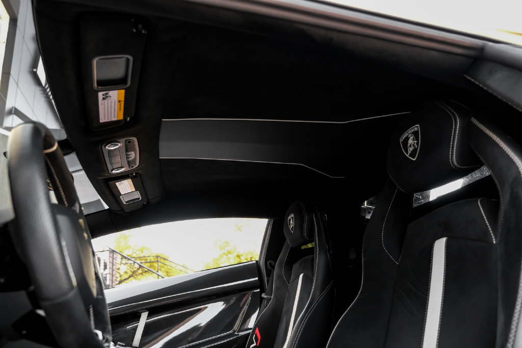 Used 2020 Lamborghini Aventador SVJ AWD/4WD image 36
