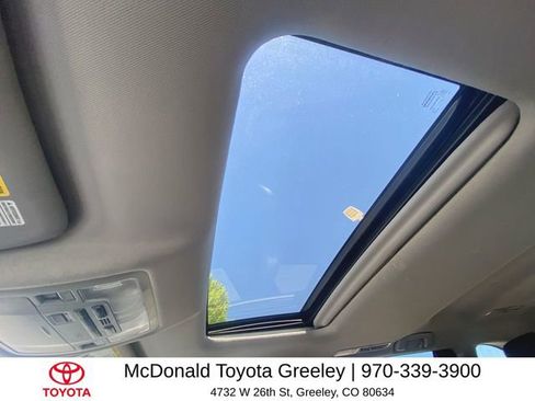 Used 2015 Toyota Highlander Limited w/ Driver Technology Package AWD/4WD image 22