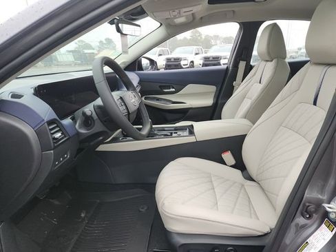 New 2026 Nissan Sentra SL w/ Floor Mat Package FWD image 7