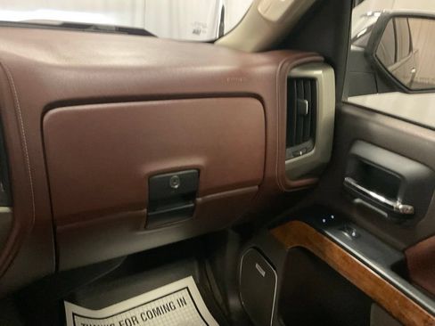 Used 2016 Chevrolet Silverado 1500 High Country w/ High Country Premium Package AWD/4WD image 30