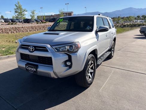 Used 2024 Toyota 4Runner TRD Off-Road Premium AWD/4WD image 3