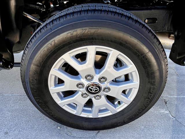Used 2026 Toyota Tacoma SR5 RWD image 9