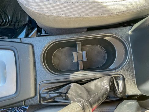 Used 2018 Subaru Forester 2.5i Premium w/ All-Weather Package image 26