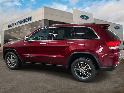 Used 2017 Jeep Grand Cherokee Limited w/ Luxury Group II image 2