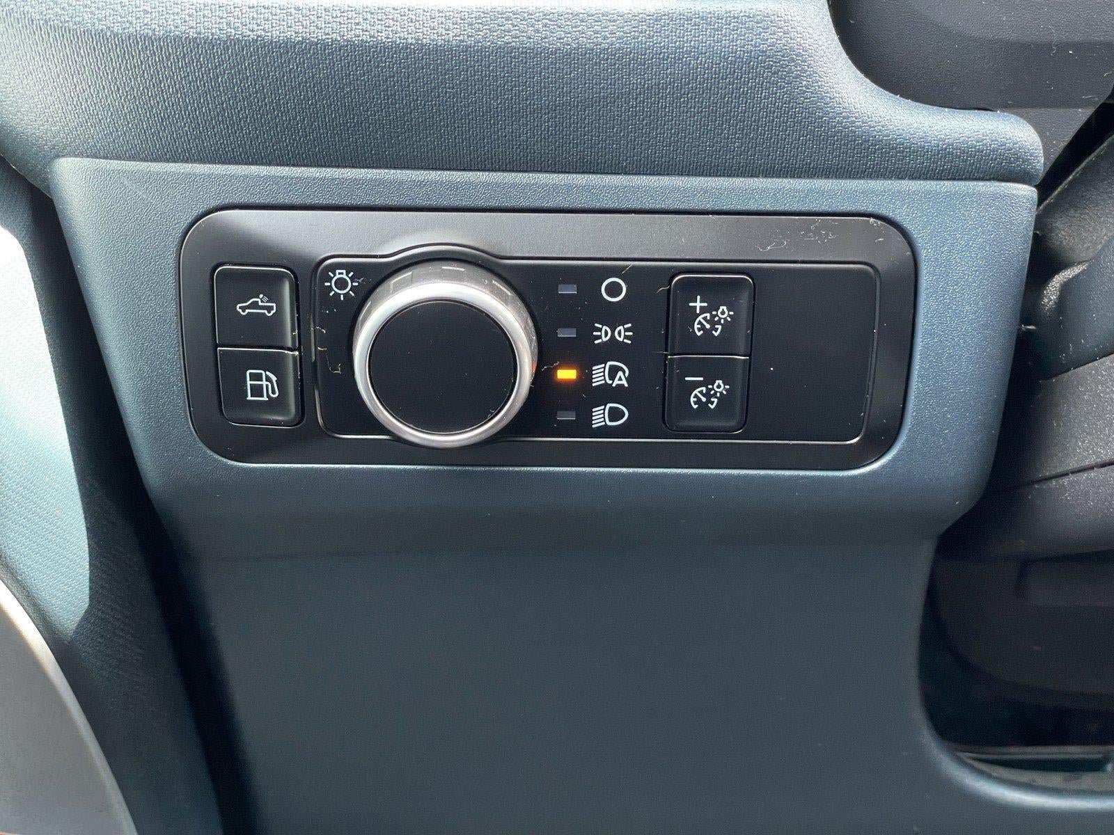 Used 2023 Ford Maverick Lariat w/ Lariat Luxury Package FWD image 32