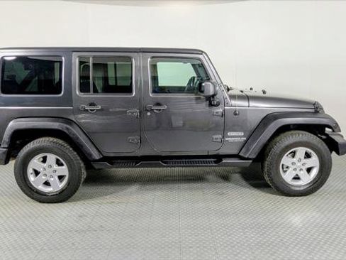 Used 2017 Jeep Wrangler Unlimited Sport w/ Quick Order Package 24S image 8