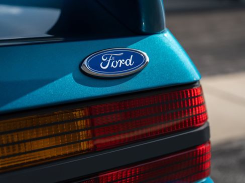 Used 1993 Ford Mustang Cobra RWD image 46