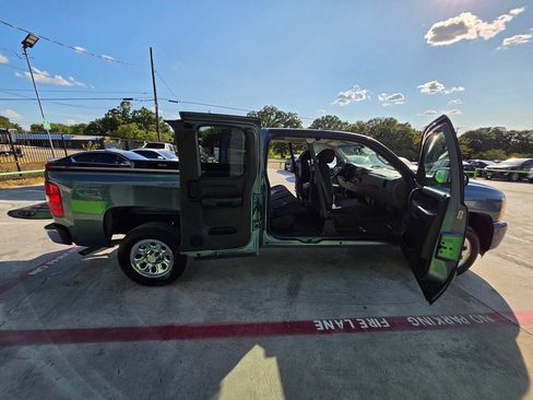 Used 2011 Chevrolet Silverado 1500 LS RWD image 29
