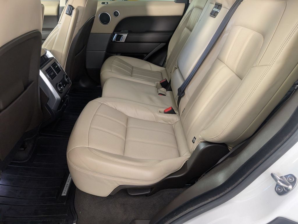 Used 2018 Land Rover Range Rover Sport HSE AWD/4WD image 26