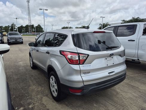 Used 2018 Ford Escape S FWD image 4