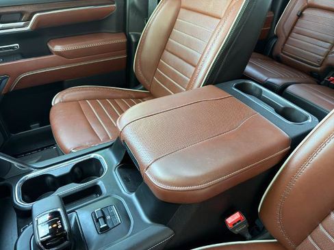 Used 2024 GMC Sierra 1500 Denali Ultimate AWD/4WD image 38