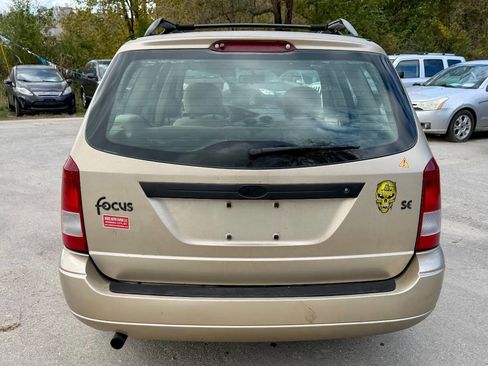 Used 2002 Ford Focus SE image 4