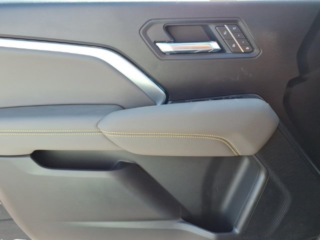 New 2026 Chevrolet Colorado ZR2 w/ Technology Package AWD/4WD image 13
