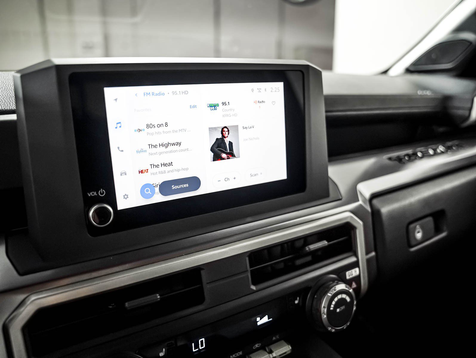 Used 2025 Toyota Tacoma SR5 RWD image 16
