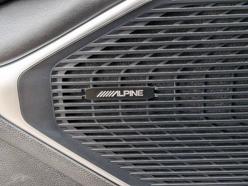 Used 2022 Jeep Wagoneer Series III AWD/4WD image 15