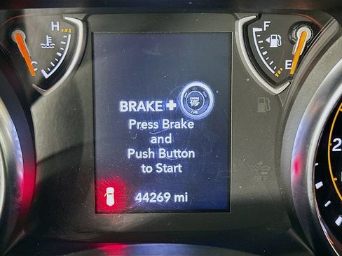 Used 2023 Jeep Wrangler Unlimited Sport AWD/4WD image 17