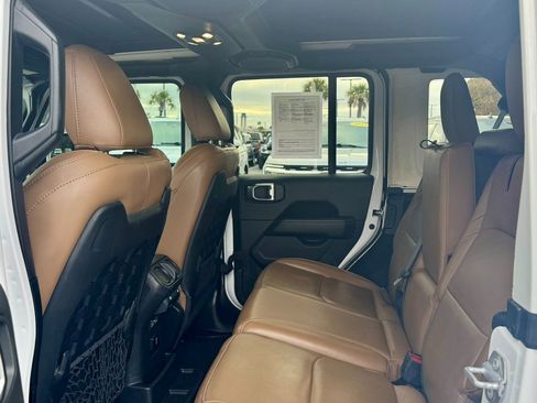 Used 2022 Jeep Wrangler Unlimited Rubicon 4xe w/ Cold Weather Group image 24