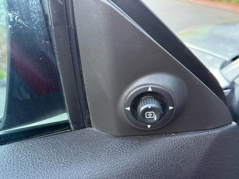 Used 2006 Ford Mustang GT Premium image 40