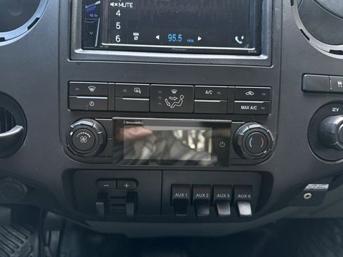 Used 2012 Ford F250 XL w/ PWR Equipment Group image 17