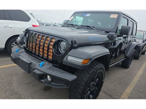 Used 2023 Jeep Wrangler Unlimited w/ Sun & Screen Package AWD/4WD image 1