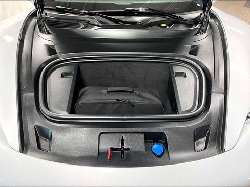 Used 2022 Porsche Taycan Turbo S image 37