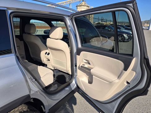 New 2026 Mercedes-Benz GLB 250 image 14