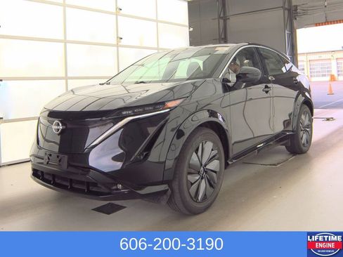 Used 2023 Nissan Ariya FWD image 1