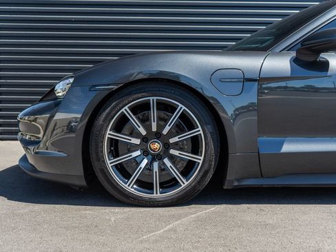 Used 2021 Porsche Taycan 4S AWD/4WD image 12