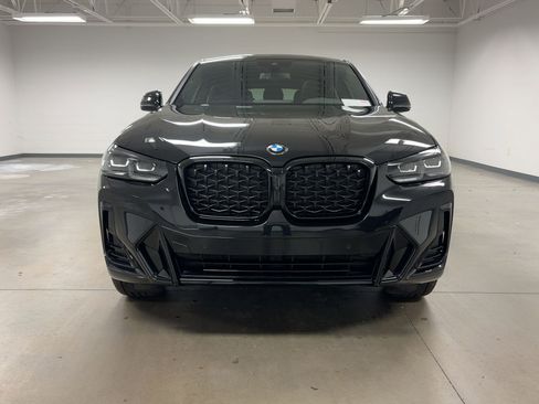 Certified 2025 BMW X4 xDrive30i w/ Premium Package image 5