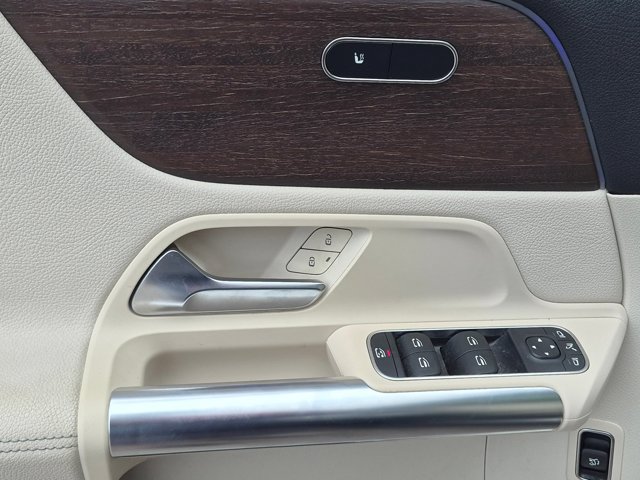 Certified 2022 Mercedes-Benz GLA 250 4MATIC image 15