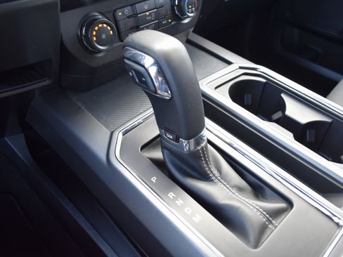 Used 2019 Ford F150 XLT w/ Equipment Group 302A Luxury image 15