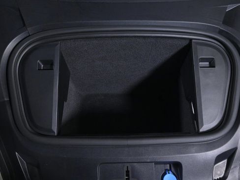 Used 2024 Porsche Taycan GTS image 30