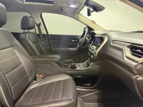 Certified 2020 GMC Acadia Denali w/ Technology Package AWD/4WD image 32