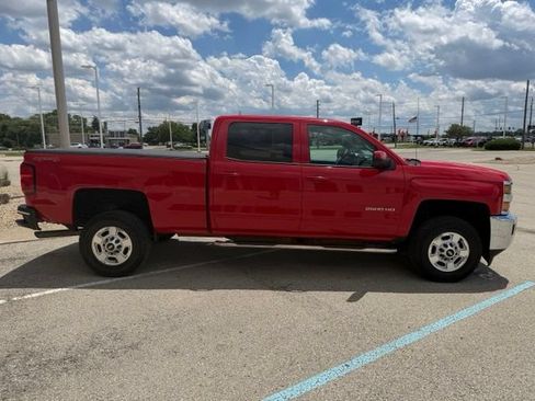 Used 2015 Chevrolet Silverado 2500 LT w/ LT Fleet Convenience Package AWD/4WD image 2