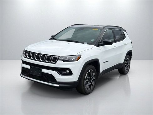 Used 2024 Jeep Compass Limited image 2