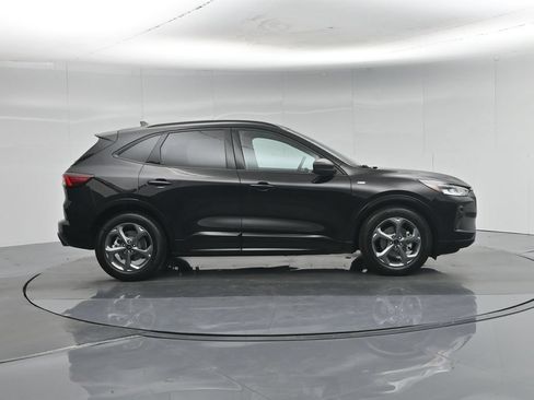 Certified 2023 Ford Escape ST-Line w/ Tech Pack #1 FWD image 27