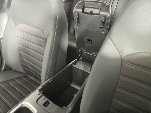 Used 2020 Ford Fusion SE image 26