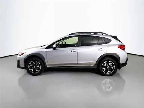Used 2018 Subaru Crosstrek 2.0i Premium w/ Moonroof Package AWD/4WD image 8