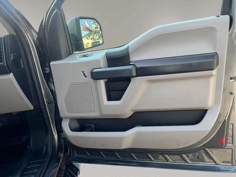 Used 2018 Ford F150 XL w/ Equipment Group 101A Mid AWD/4WD image 30
