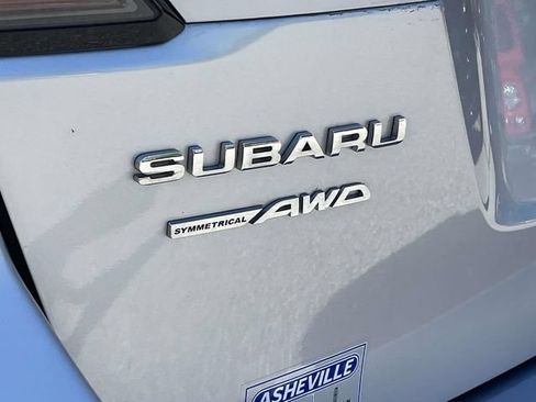 Used 2024 Subaru Outback Premium AWD/4WD image 9