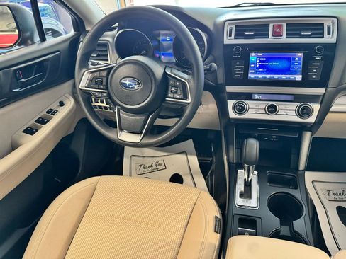 Used 2019 Subaru Outback 2.5i AWD/4WD image 21