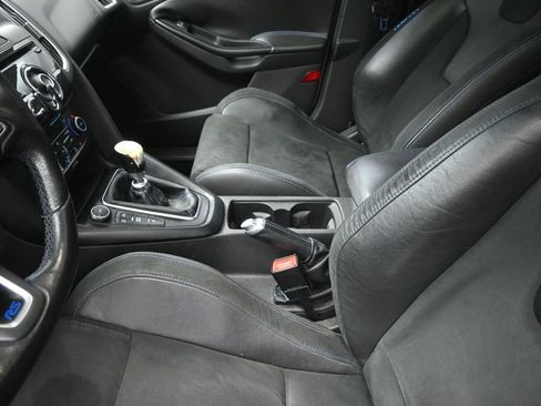 Used 2016 Ford Focus RS image 20